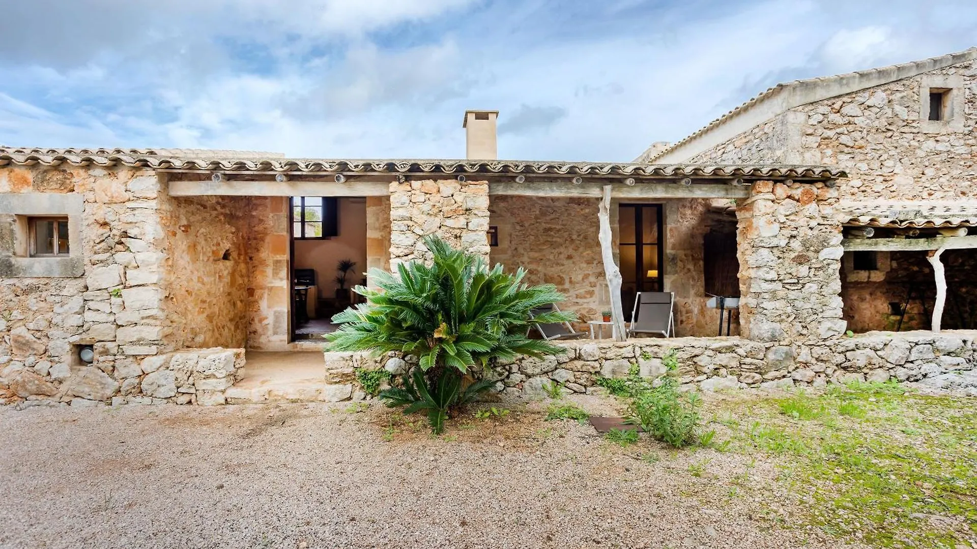 Finca Son Josep De Baix Calas de Mallorca Country house